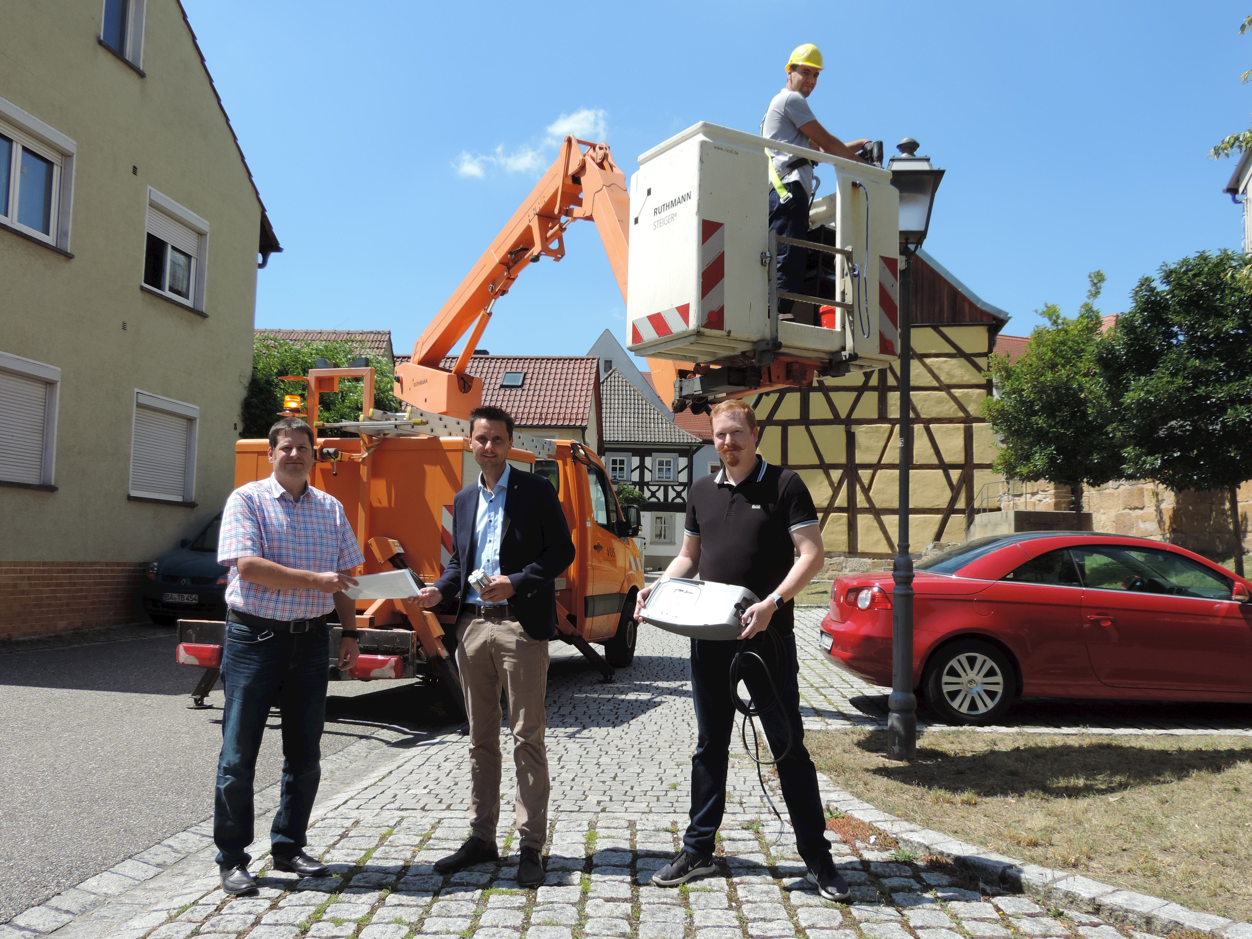 Bayernwerk beleuchtet Baunach klimaschonend mit LED