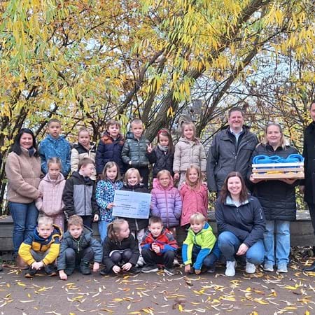 Gruppenbild mit den Kindergartenkindern